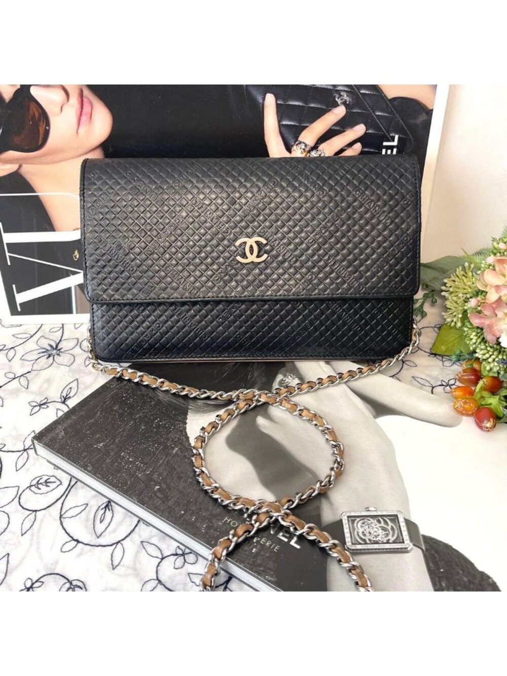 Chanel Chain Wallet Logo Shoulder Bag - Picture 2 of 15